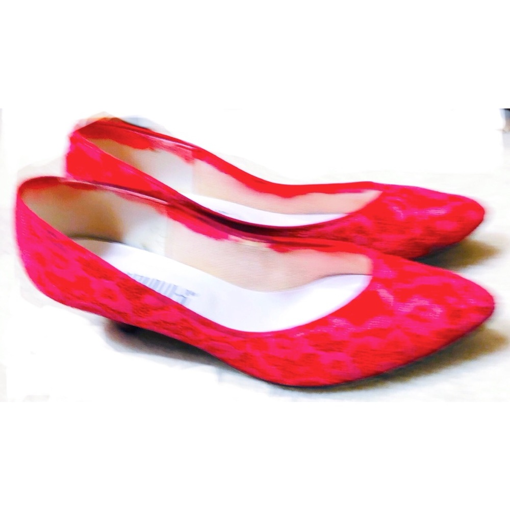 Studio 6 Dyeables red lace heels